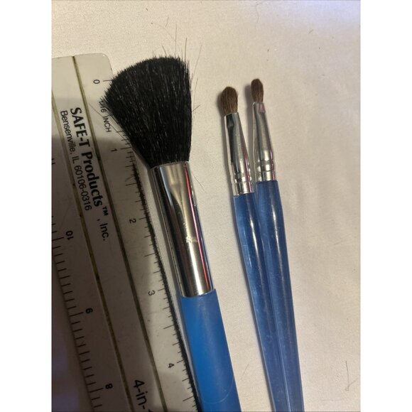 Cosmetic Makeup Brush Set of 3 Long Assorted Size Blue Handles W/gold New - Picture 2 of 9